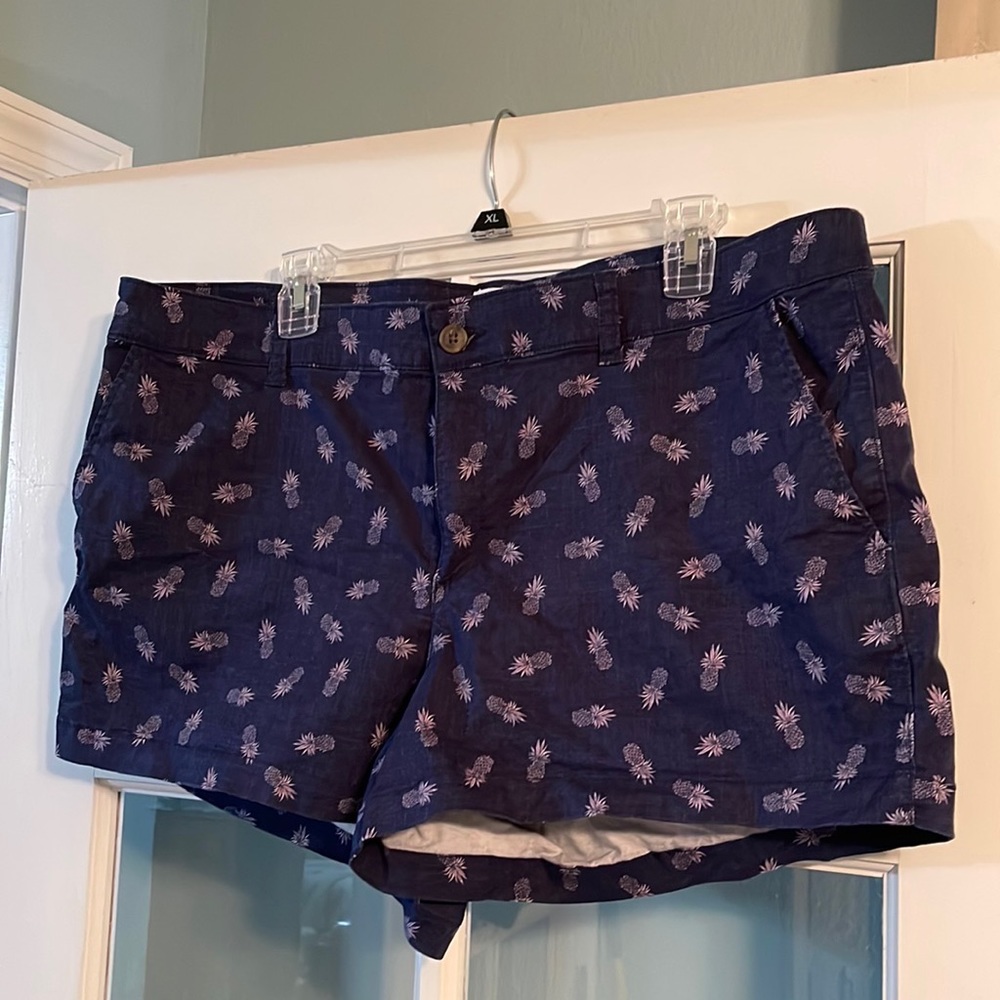Women’s size 18 Gap shorts